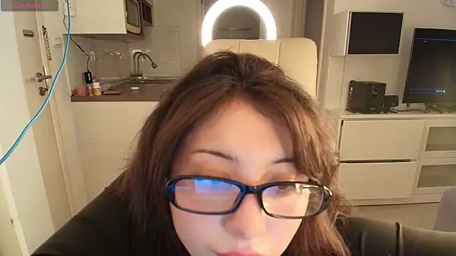 luvique's Webcam Show