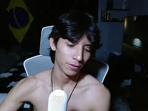 Show modela AvenaBoy na web-kameri