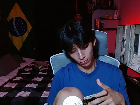 הופעת וובקאם של AvenaBoy