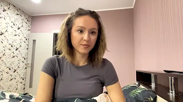 LindaPlavnik Webcam Show