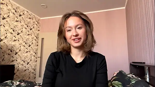 LindaPlavnikのウェブカメラショー