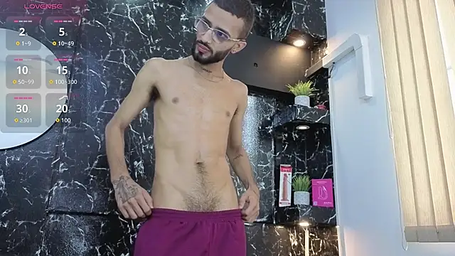 Aureliano_001's Webcam Show