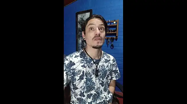Alan-Summers Webcam show
