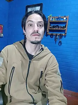 Show modela Alan-Summers na web-kameri