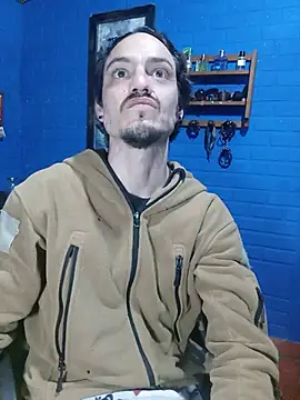 Show modela Alan-Summers na web-kameri