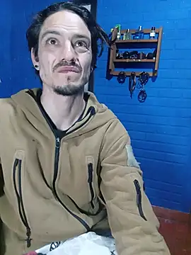 Alan-Summers Show in webcam