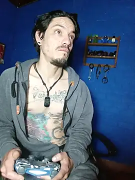 Show modela Alan-Summers na web-kameri