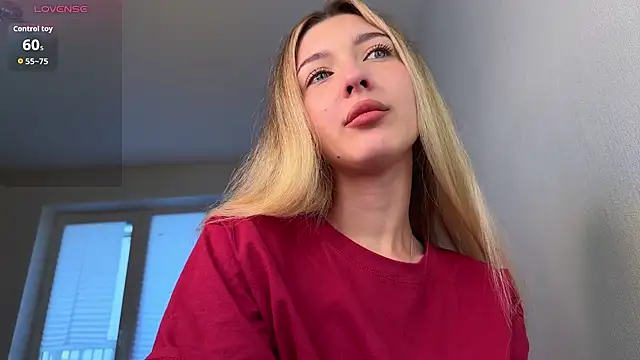 LunarMirage Show in webcam
