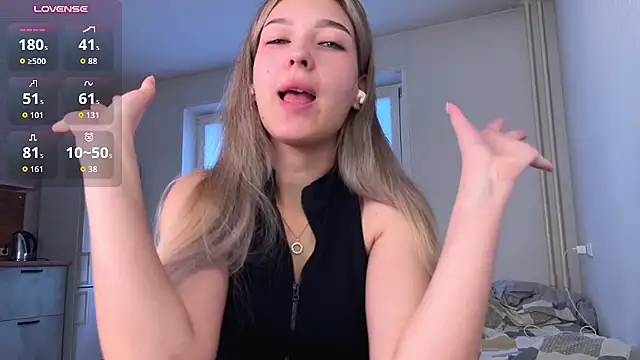 LunarMirage – webcam-show