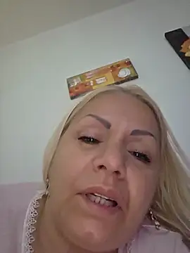 cris4bionda's Webcam Show