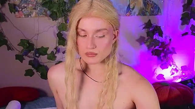 horny__doll webcam show