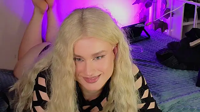 horny__doll Шоу с уебкамера
