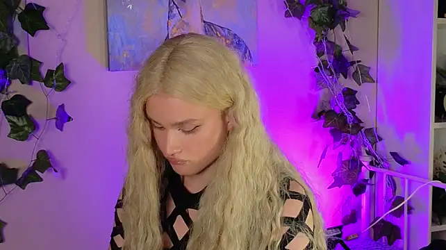 horny__doll: вебкам-шоу