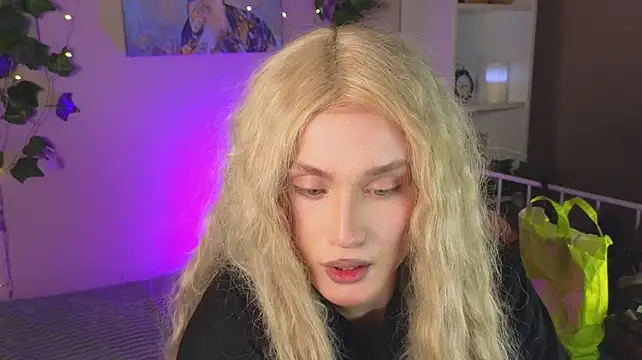 horny__doll: вебкам-шоу