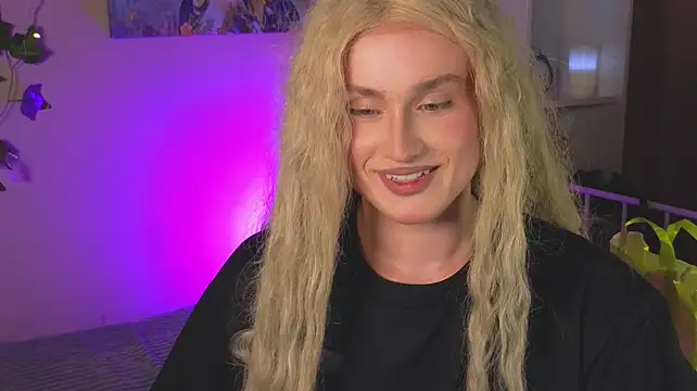horny__doll Adlı Modelin Web Kamerası Şovu