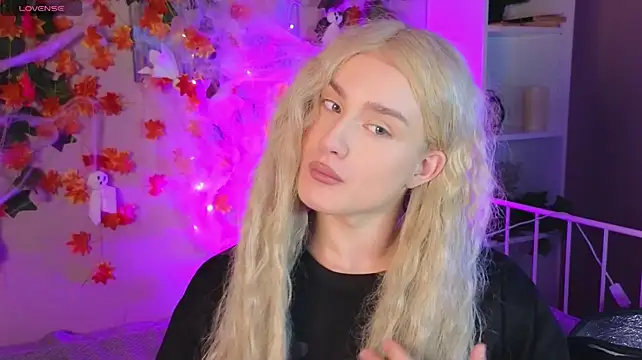 horny__doll Шоу с уебкамера