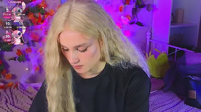 Webkamerová show horny__doll