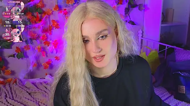 horny__doll Adlı Modelin Web Kamerası Şovu