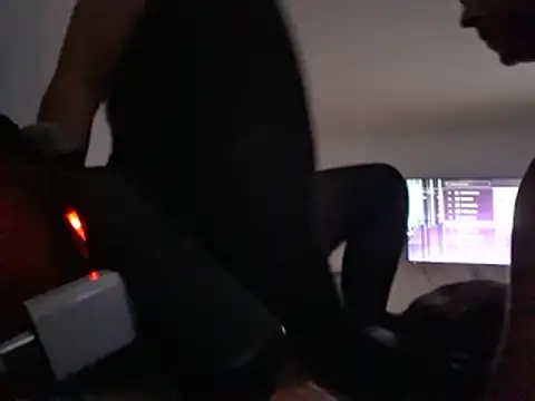 DirtyWifeeeey69のライブXXXチャット