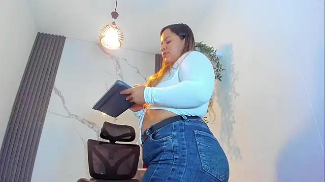 Czat XXX na żywo – ElaBournn_