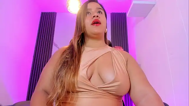 ElaBournn_'s Webcam Show