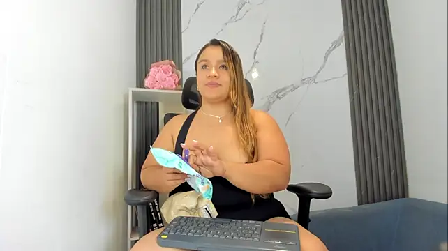 Show de webcam de ElaBournn_