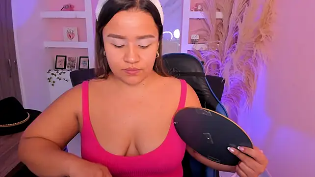 Webkamerová show ElaBournn_