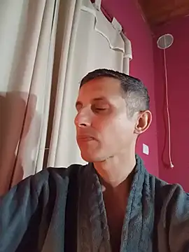 BraianWaith Show in webcam