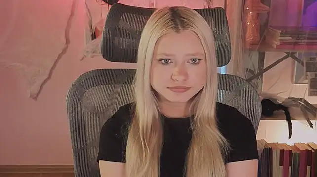 ItsJustGia Шоу с уебкамера