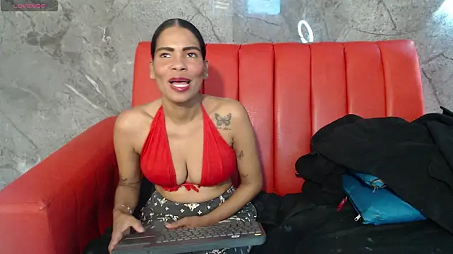 sandra_violet1's Webcam Show