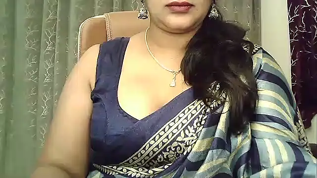 Show de Spandana_Sweety na webcam