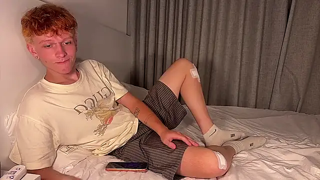 Show modela Ethan_Milthonss na web-kameri