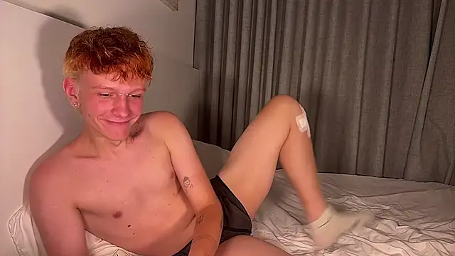 Show modela Ethan_Milthonss na web-kameri