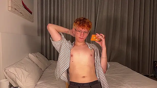 Pertunjukan Kamera Web Ethan_Milthonss