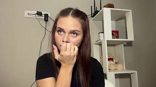 Show modela AlveraVolpert na web-kameri