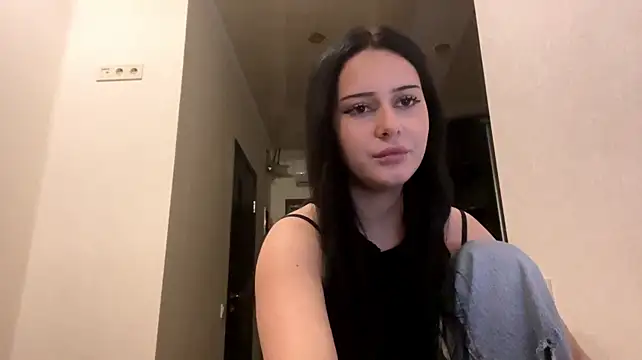 MadlynHales Live XXX-Chat