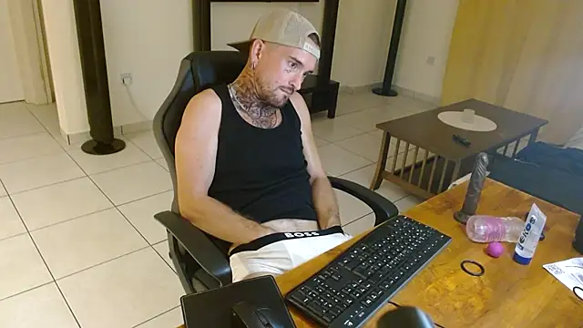 Show de adriano_phox na webcam