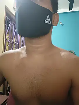 virgin_lover_boy Show in webcam