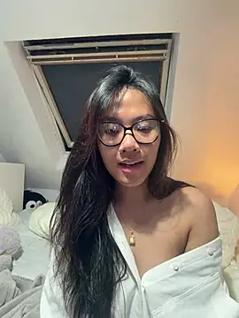 Czat XXX na żywo – mia_teacup