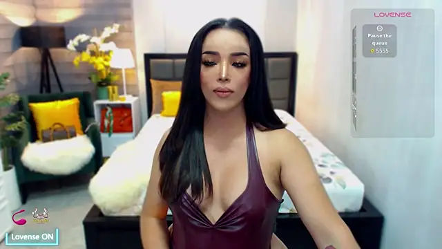 ThaliaSexGoddes' Webcam Show