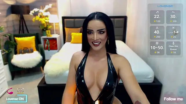 Show modela ThaliaSexGoddes na web-kameri
