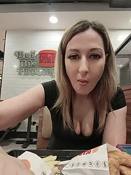 MilaCrazyBlonde's Webcam Show