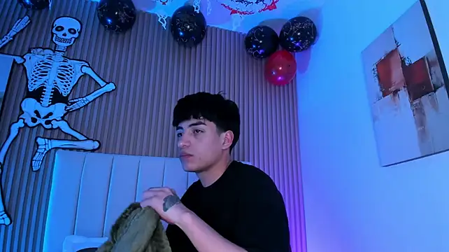 Show modela Filiph_Sterliing na web-kameri