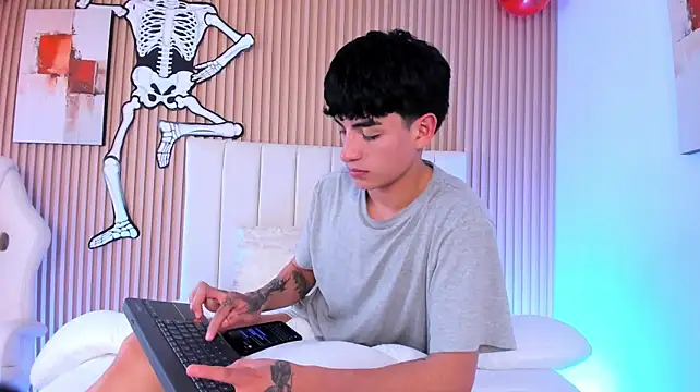 Show modela Filiph_Sterliing na web-kameri
