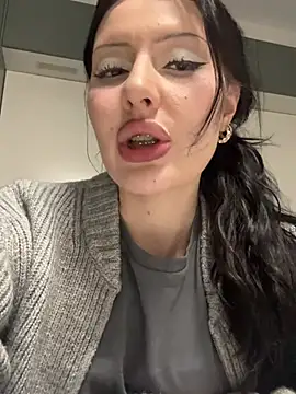 הופעת וובקאם של RogersLina