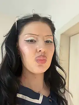 RogersLina's Live XXX Chat