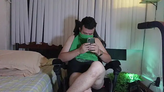 OliveGreenSecret Pertunjukan Webcam