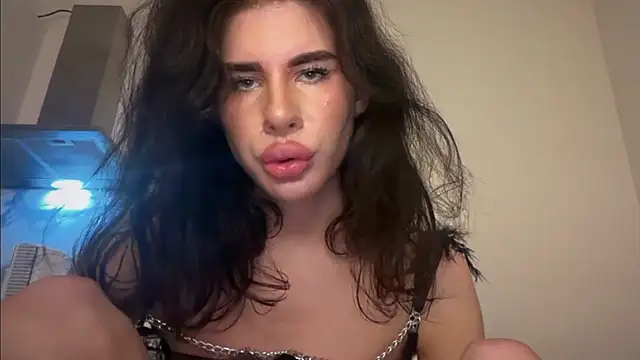 عرض كام KarolineFoxy