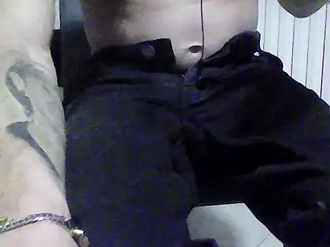 newlife2526 Show in webcam