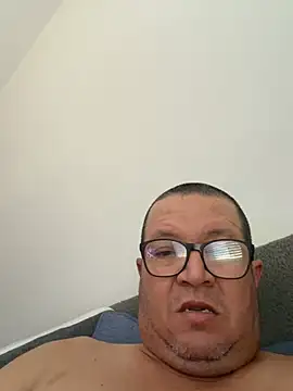 הופעת וובקאם של genalo50
